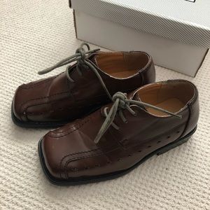 Boys Hugo Vitelli brown shoes